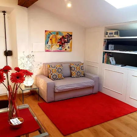 Loft Bianco Apartment *
